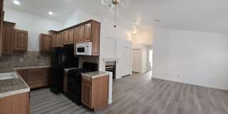 1612 North Torrey Pines Drive - 104#104 Gallery 31