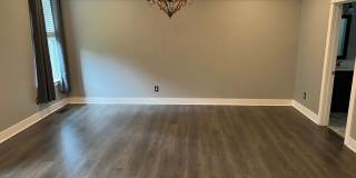 4 Bedroom Home w/ Office and 3 Car Garage Gallery 15