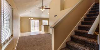 Delightful 2-story home located on the Eastside! Gallery 8