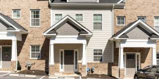 Fantastic Fully Furnished or Unfurnished Townhome! - 4357 Azalea Dr. Columbia, SC 29205 Gallery 1