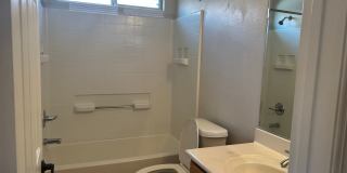Beautiful 2 bedroom townhome with attached garage Gallery 14