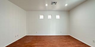 Single Family Home 3 Beds, 2.5 bath, 1 car garage Gallery 4