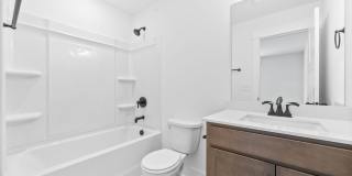 Large 2 Bedroom Luxury Townhome For Rent Near Billy Dunlop Park! Gallery 17