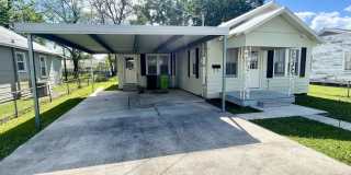 135 Oswald Street Gallery 1