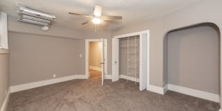 The Manor Gallery 33