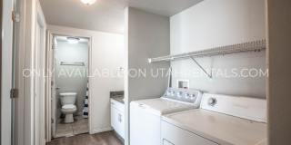 884 E 700 N Gallery 6