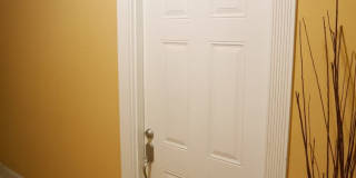 Spacious 3 Bedroom/ 2 Bath-Lower Level Spacious 3 Bedroom/ 2 Bath-Lower Level Gallery 3