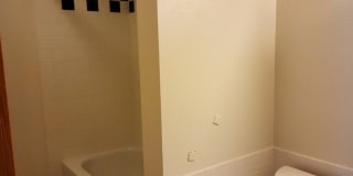 Elliott Hall Apartments Gallery 16