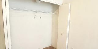 6 East Monroe Street Gallery 1