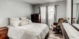 Huge room in a large shared home, private bathroom, great neighborhood, friendly roommates! Gallery 17