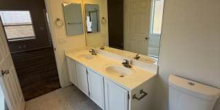 3bed 2 bath Arrowhead Ranch Home Gallery 27
