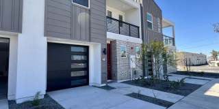 1017 E PASADENA Avenue Gallery 1