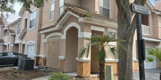 Beautiful 2-Bedroom Condo in the Heart of New Tampa Gallery 1