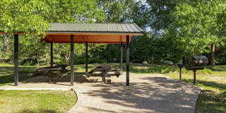 Pebblebrook Court Gallery 16