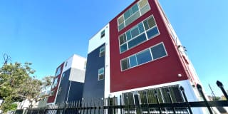 1476 W 35th St - Co-Living Gallery 34