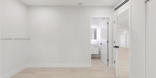 2251 Southwest 20th Street Gallery 34