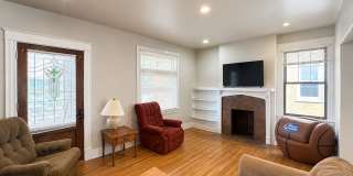 6 Bed/2 Bath Mins. from UC Campus $600/pp ($3,600/mo)! Gallery 5