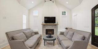 4052 Poets Trail Gallery 5