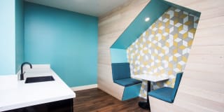 Living at NoHo Gallery 15