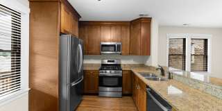 2-Bedroom Gem in Oak Park Historic District Gallery 8