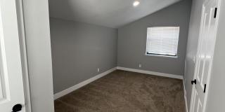 3037 Cambridge Road #B Gallery 17