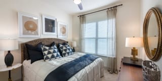 101 Cross Street Gallery 32