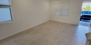 1683 SE 7th Ln Gallery 17