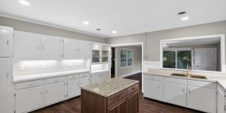 Newly updated home in West Burlington Gallery 7