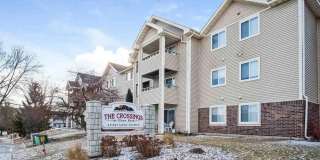 Modern 3 bedroom 1 bath garden style condo Gallery 1