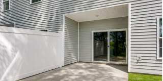 Spacious 3BR End Unit with Modern Finishes Gallery 32