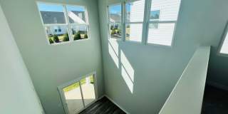 Room in 4 Bedroom Home at Munsing Dr Gallery 4