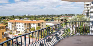 8877 Collins Ave Gallery 4