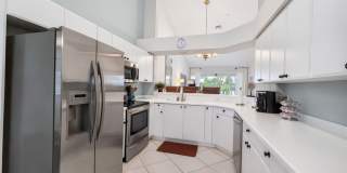 2-bedroom + den condo in Lely Resort! Gallery 4