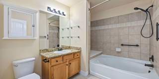 Bright 2 Bed, 2 Bath Condo in Fort Collins!! Gallery 14