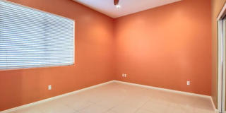 Gorgeous 4 bed 3 bath Single Level Home in Norterra Area Gallery 12