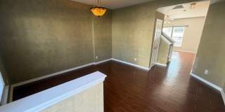 Charming 3BR Townhome in Sought-After Harrisburg Town Center Gallery 4