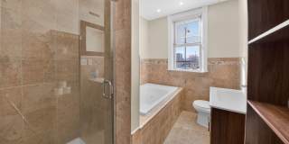 1932 SUMMIT Place NE Gallery 16