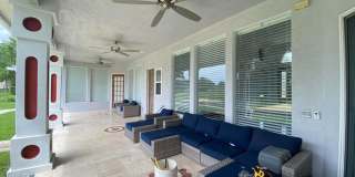 Spacious 3/2 with In-Law Suite Gallery 30