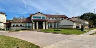 9020 N Lake Creek Pkwy Gallery 10