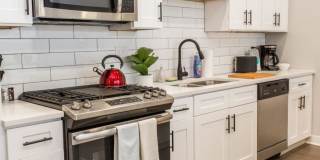 907 West School Gallery 6