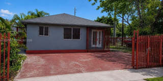 4952 NW 21st Ave Gallery 1