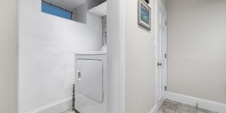 96 Webster Street Gallery 17