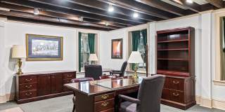 152 N MAIN Street Gallery 24