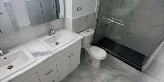 Luxury 1 Bedroom with Balcony, Pool & City Views – Hopkinson House Gallery 21