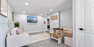 1218 NW 2nd Ave Gallery 17