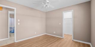 687 NE Maranta Gallery 19