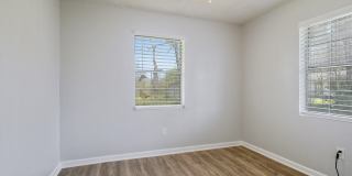 715 Central Road Gallery 5