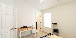 Pet-Friendly Townhome Convenient to UVA & Downtown Gallery 9