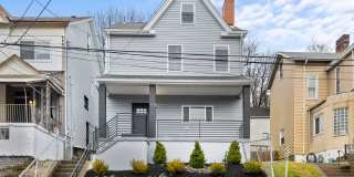 Beautifully Renovated 3 Bed/2.5 Bath Home in Mt Washington - Convenient Location Gallery 1