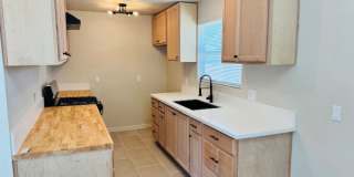 Gorgeous Remodeled 4+2 - $2800 Gallery 4